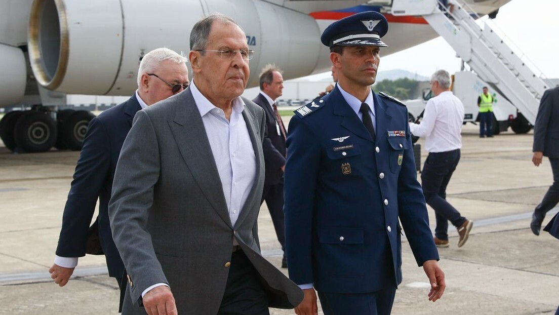 Lavrov chega ao Rio de Janeiro para participar da cúpula do G20