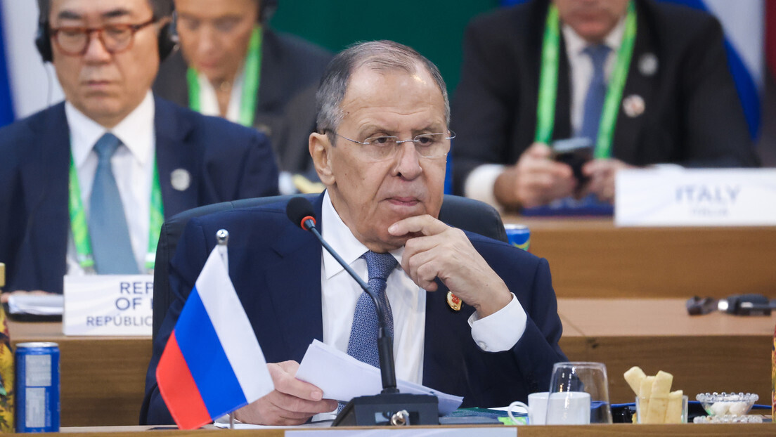 Ataques com mísseis ATACMS contra Rússia indicam que Ocidente quer uma escalada, diz Lavrov