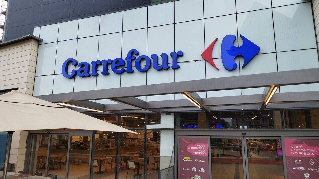 Frigoríficos brasileiros retomam fornecimento ao Carrefour após retratação