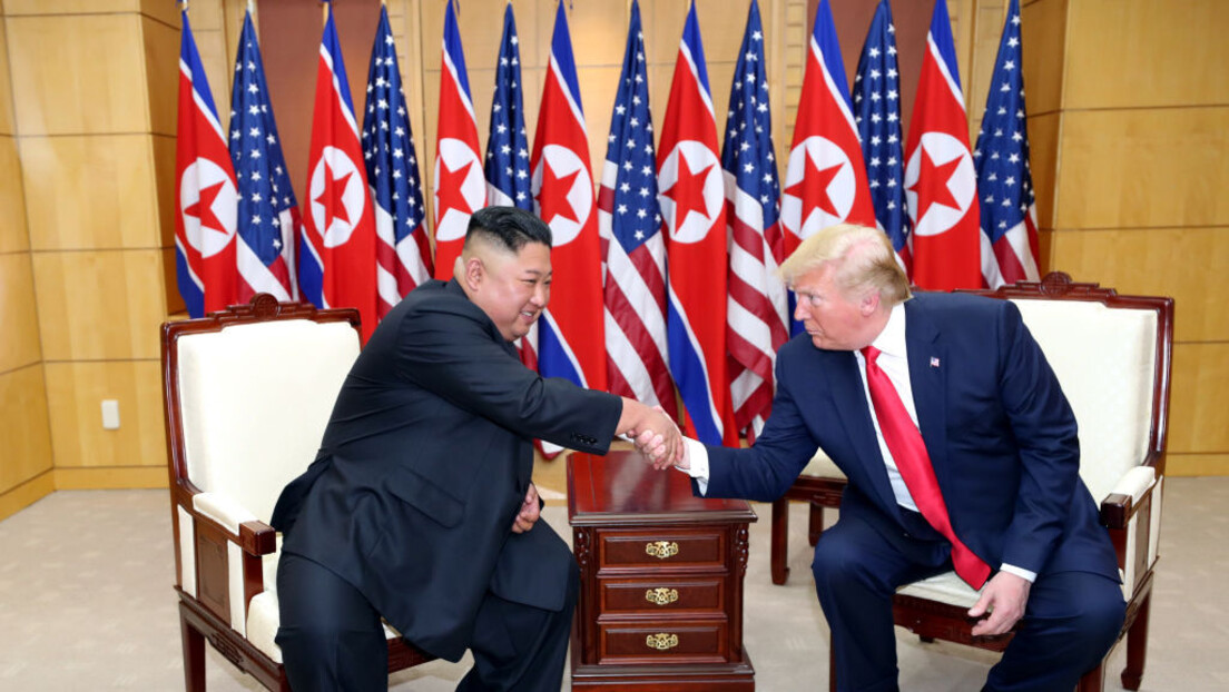 Equipe de Trump considera conversas diretas com Kim Jong-un