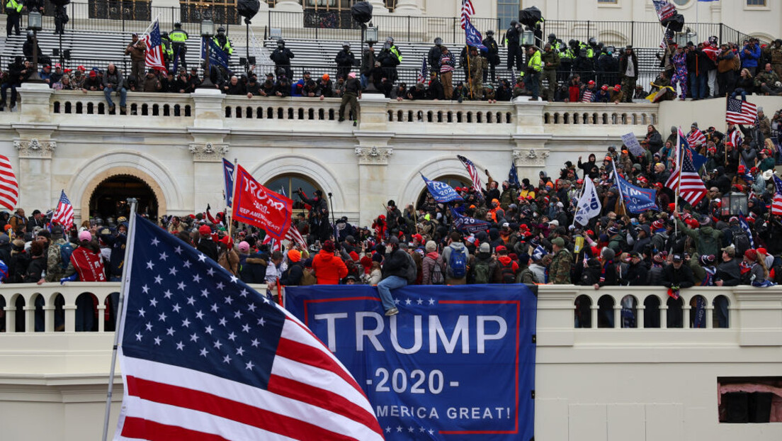 Trump promete perdoar rapidamente os condenados pelo ataque ao Capitólio