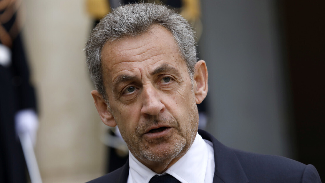 Sarkozy tem condenação por corrupção confirmada e vai cumprir pena