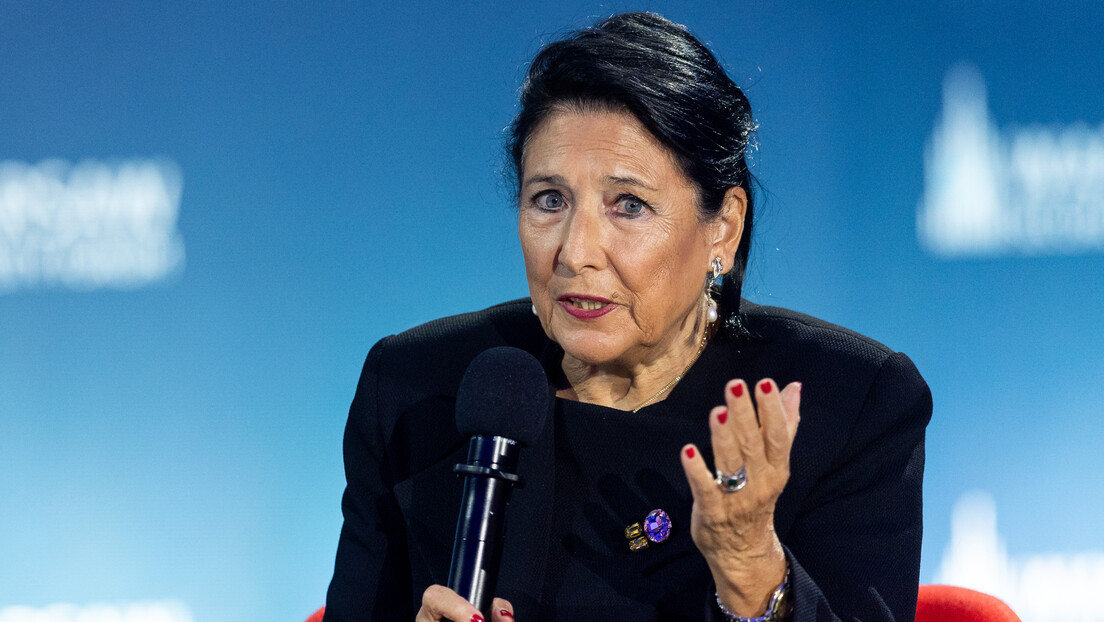 Presidente da Geórgia se recusa a deixar o cargo