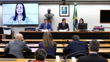 Em audiência da Câmara, oposição venezuelana pede ao Brasil que pressione Maduro a renunciar