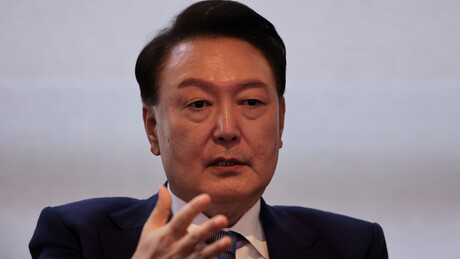 Parlamento sul-coreano aprova lei para investigar presidente por traição