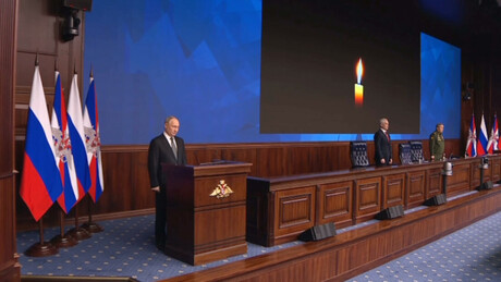 VÍDEO: Putin homenageia soldados mortos na Operação Militar Especial