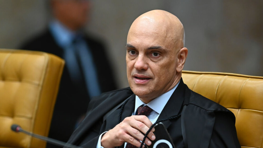 Moraes determina comprovação de convite para posse de Trump por parte de Bolsonaro