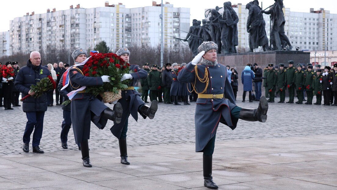 Rússia relembra sacrifícios de Leningrado na luta contra o nazismo