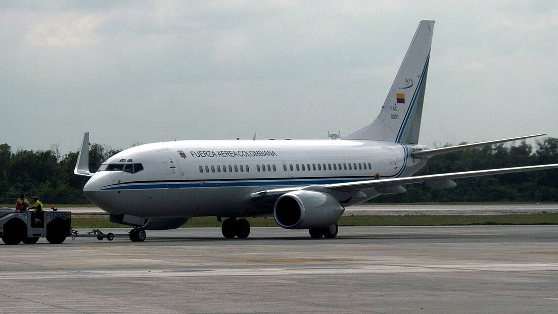 Petro habilita avião presidencial para o "retorno digno" de colombianos deportados dos EUA