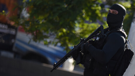 Operações no Complexo de Israel interrompem trânsito na Avenida Brasil e Linha Vermelha no Rio (VÍDEOS)