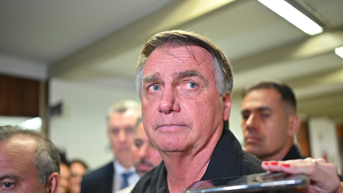 Defesa de Bolsonaro mostra 'indignação' com denúncia por golpe de Estado