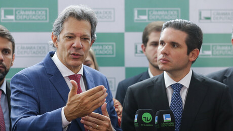 Haddad desmente taxação de big techs em resposta a Trump