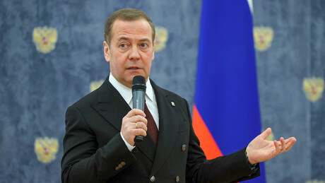 '200% certo': Medvedev sobre a afirmação de Trump de que Zelensky é 'um ditador sem eleições'