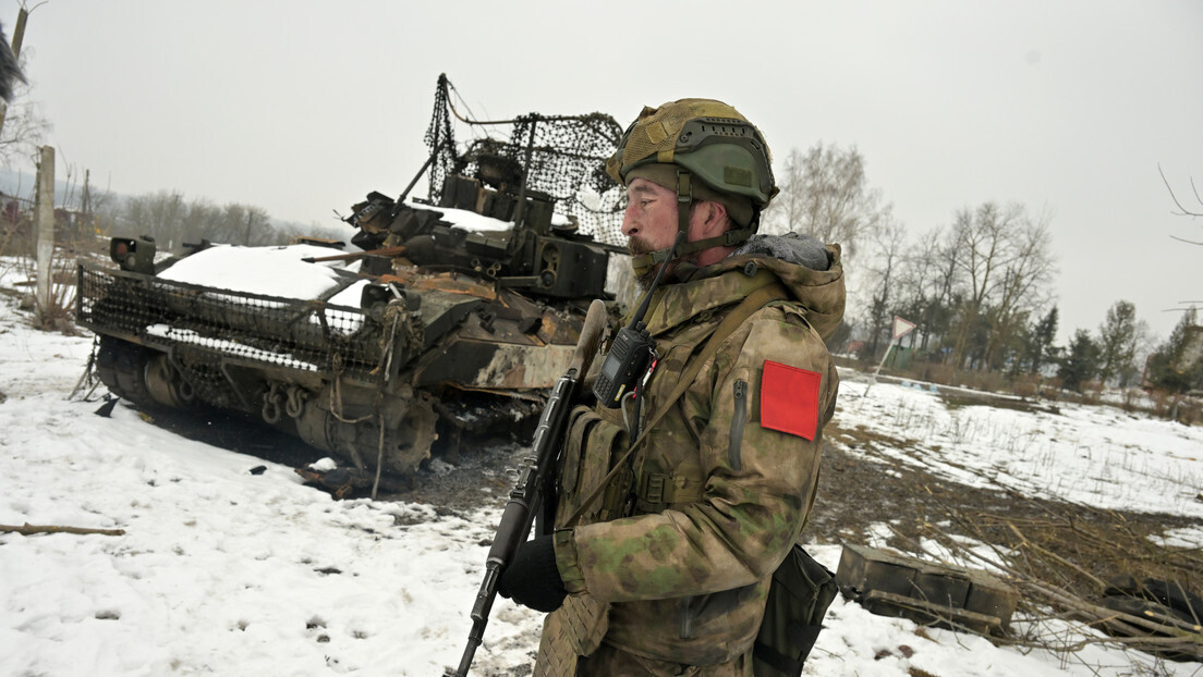 Em fuga, tropas ucranianas abandonam armamento da OTAN na província de Kursk