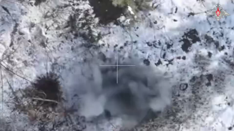 VÍDEO: Drone destrói terminal da Starlink, de Elon Musk, em ataque preciso na Ucrânia