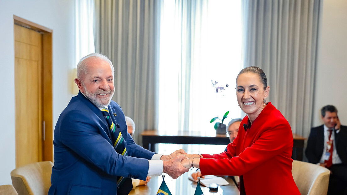 Em meio às tensões econômicas, Lula promete aproximação com indústria do México