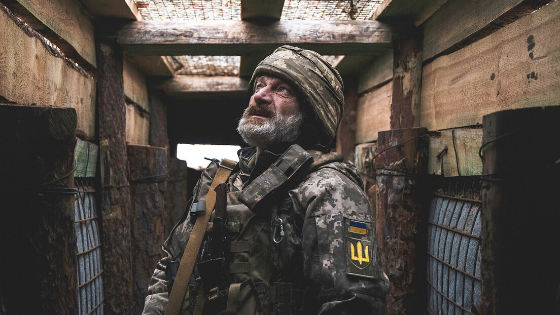 Ucranianos 'pararam de acreditar que estão defendendo um Estado justo', diz ex-primeiro-ministro do país