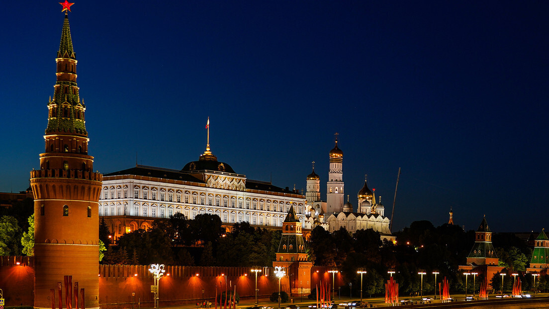 Kremlin confirma disposição para negociar paz com Ucrânia sem condições prévias