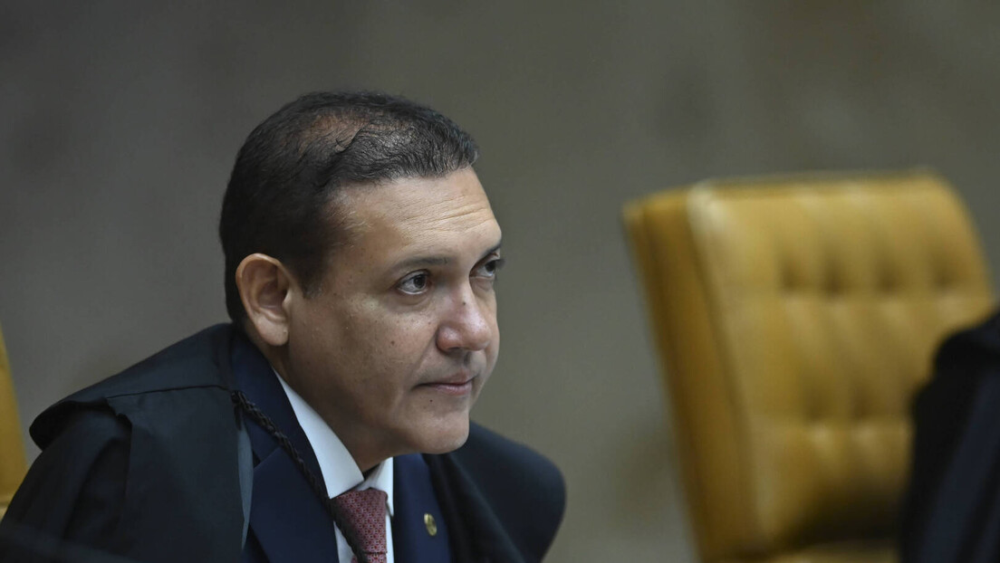 PCC tentou contato com ministro do STF - imprensa brasileira