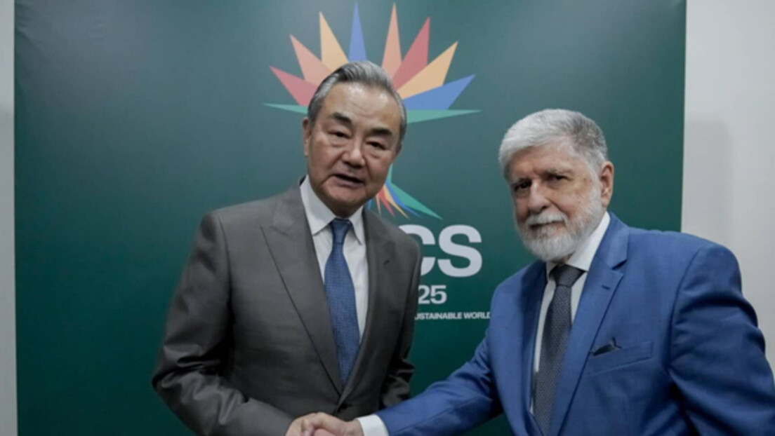 'China e Brasil devem fortalecer solidariedade e cooperação', afirma chanceler chinês