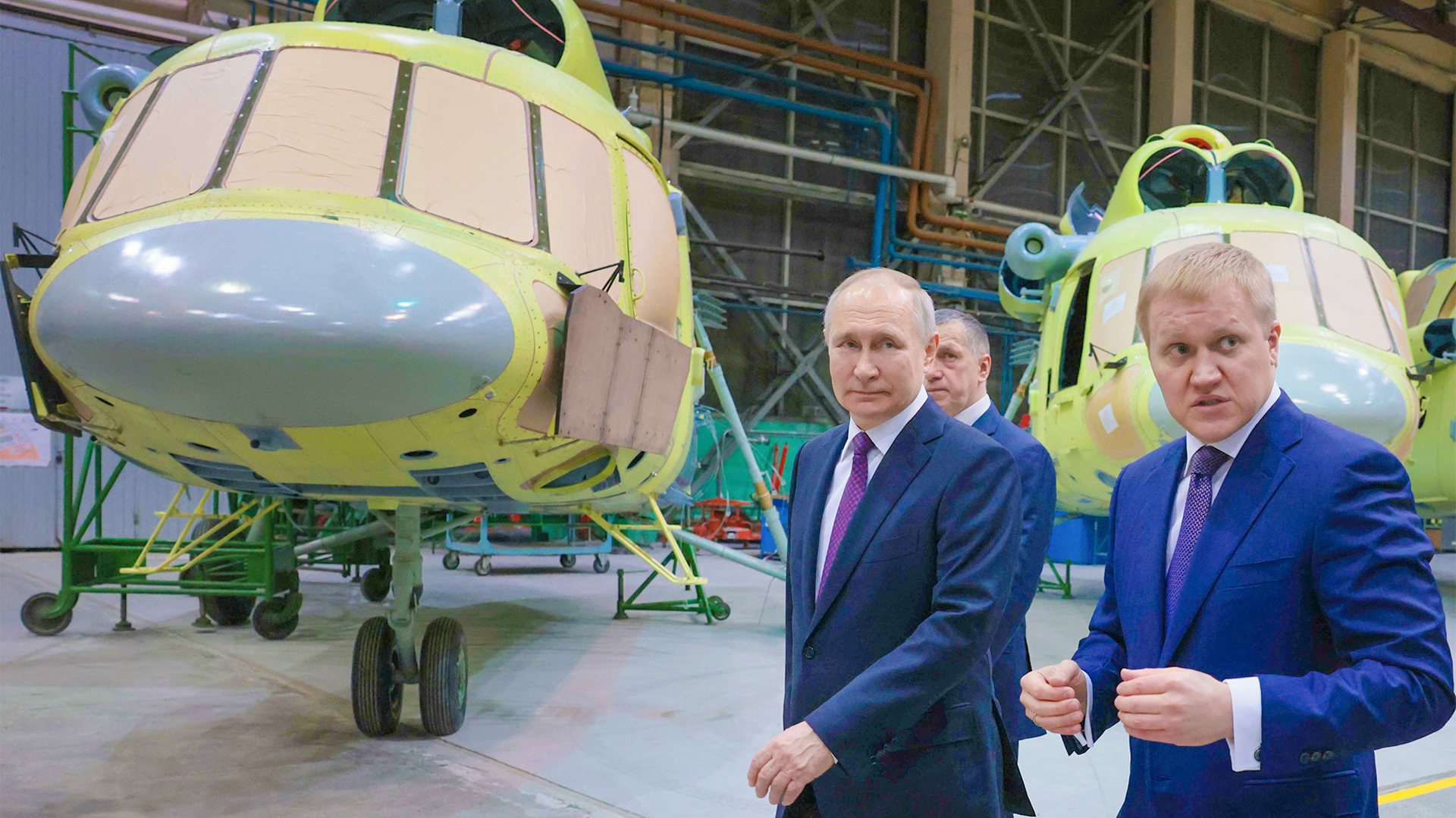 1,5 milhão de drones, 180 aviões e helicópteros: Putin resume industria militar russa em 2024