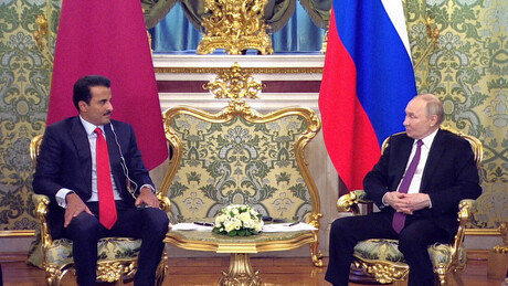 Putin se reúne com emir do Catar e discute fortalecimento das relações entre os países