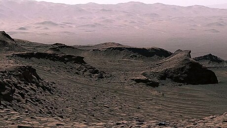 Entenda como a descoberta de uma rocha pode demonstrar a existência de vida passada em Marte