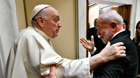 Lula lamenta morte do Papa Francisco e decreta sete dias de luto no Brasil