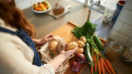 Popular tubérculo pode curar úlceras estomacais de forma mais eficaz que remédios convencionais
