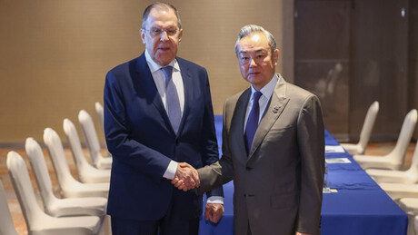 No Brasil, Lavrov se reúne com ministro das Relações Exteriores da China