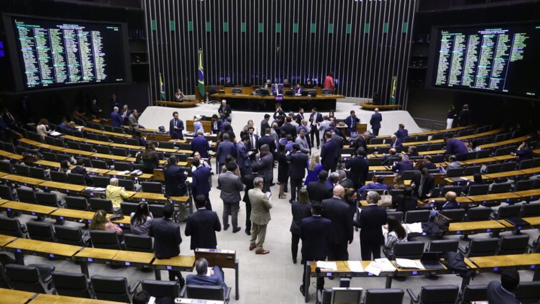 Câmara aprova aumento do número de deputados federais  para 531