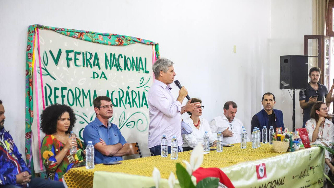 Governo diz estar 'com pé no acelerador' na reforma agrária após cobrança do MST