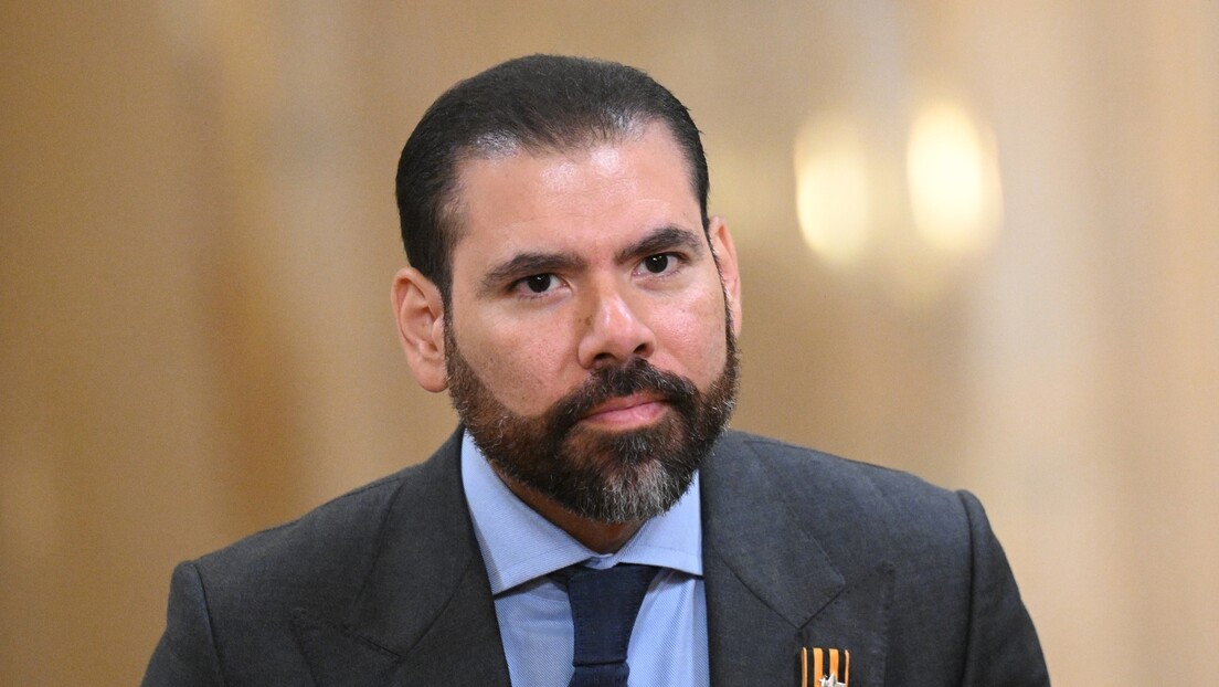 EUA e Europa querem mudar a história, denuncia Laureano Ortega Murillo à RT