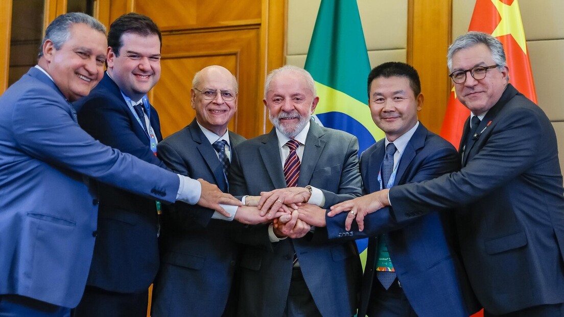 Lula destaca parceria da Telebras com chinesa SpaceSail para ampliar acesso à internet no Brasil