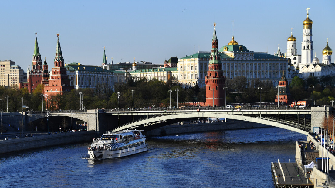 Rússia se empenha por solução pacífica e duradoura para conflito ucraniano, diz Kremlin