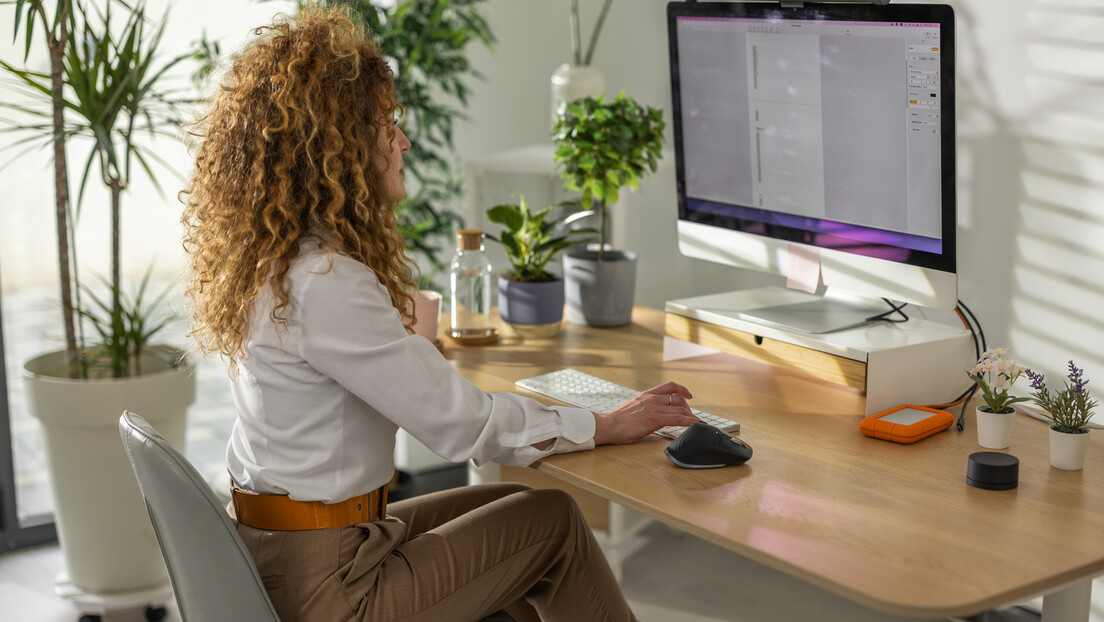 Passar muito tempo sentado pode causar consequências inesperadas no cérebro