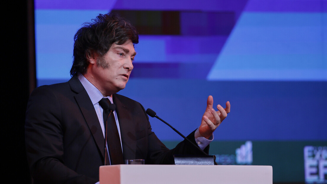 Milei elogia sonegadores e critica quem paga imposto: lhes 'falta talento ou coragem'