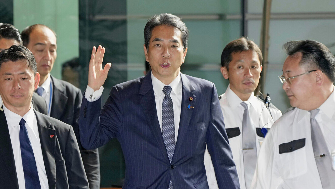 Ministro japonês renuncia após admitir nunca ter precisado comprar arroz em meio à alta dos preços