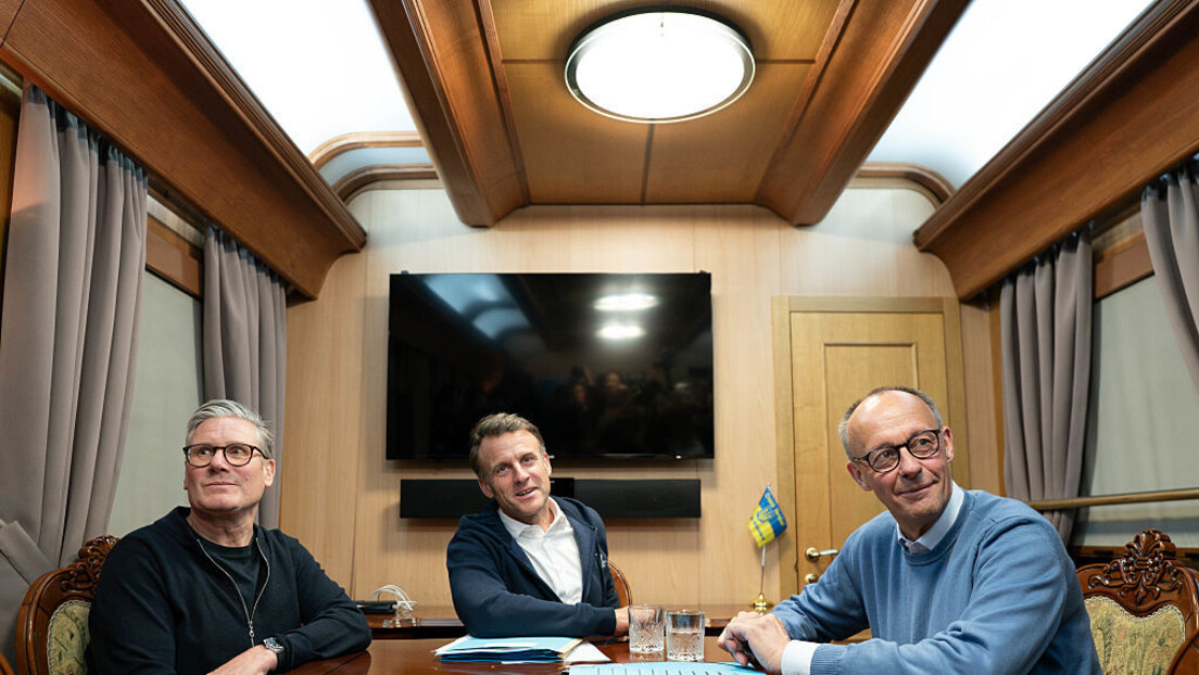 Tirem a 'colher de açúcar' e o 'lenço' deles: ironiza Zakharova