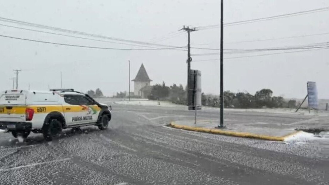 VÍDEO: Imagens impressionantes registram a primeira neve do ano em Santa Catarina