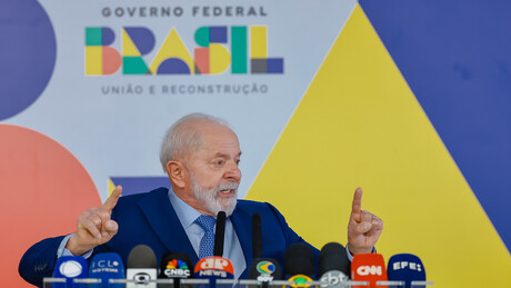 Lula sustenta que irá aprofundar debate sobre escala 6x1 e comenta esquema de fraude no INSS