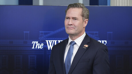 Mike Waltz, um dos principais assessores de Trump, pede demissão