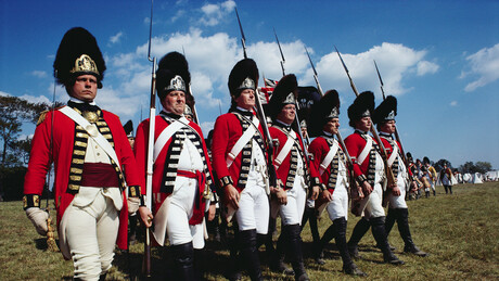 Reino Unido se prepara para conflito contra a Rússia e planeja uso de bunker por premiê