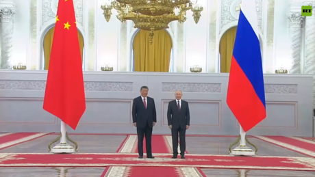 Visita solene de Xi Jinping ao Kremlin na véspera do Dia da Vitória