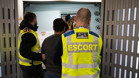 Alemanha vai decretar estado de emergência nacional devido à imigração, afirma jornal alemão