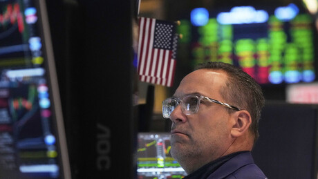 Bolsa de valores dos EUA abre em forte alta após acordo tarifário entre Washington e Pequim