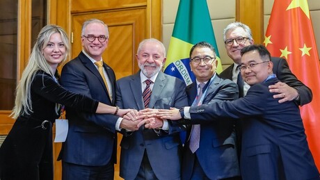 China investirá R$ 27 bilhões no Brasil, anuncia governo Lula