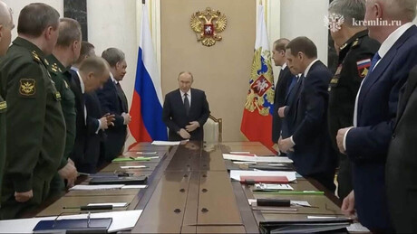 VÍDEO: Putin realiza reunião antes das próximas negociações com Kiev