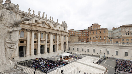 Kremlin responde a rumores sobre supostas negociações entre Rússia e Ucrânia no Vaticano