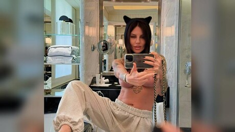 Influenciadora que recusou pedido para cantar em ucraniano é acusada de traição